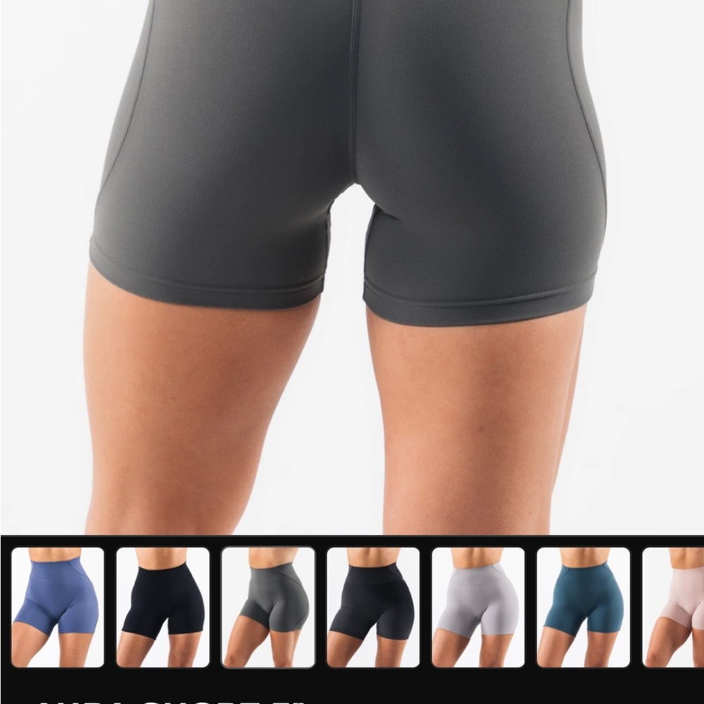 Alphalete aura Shorts 5” pewter